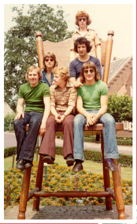 1977: onderweg naar vakantie Lommel op Oirschotse stoel: Maart van den Bosch  - Rini Dekkers - Gerard van Berkel - Rein Groenendaal - Pieter Goossens - Adriaan van Breugel